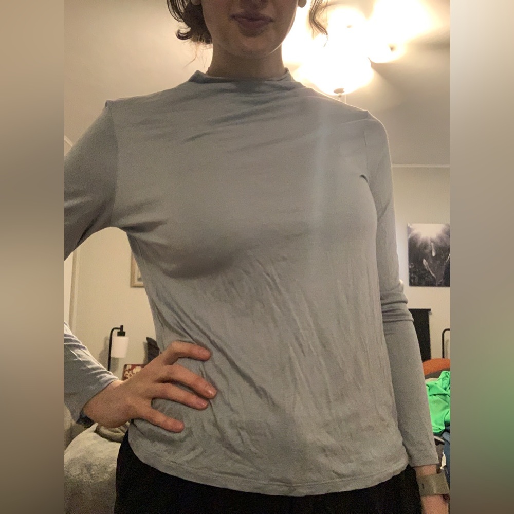BANANA REPUBLIC Baby Blue/ Gray Mock Neck Long Sleeve Top *Like New*